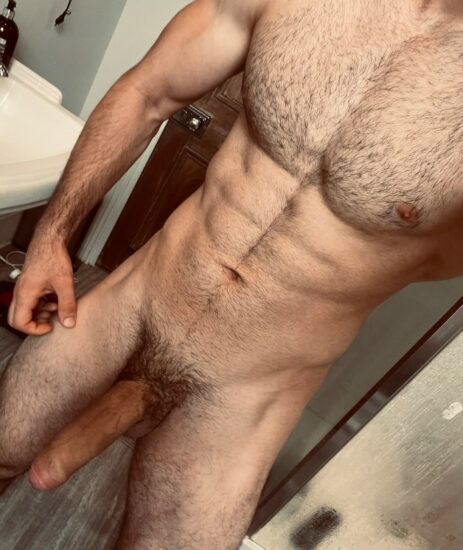 Hunk with a hairy penis